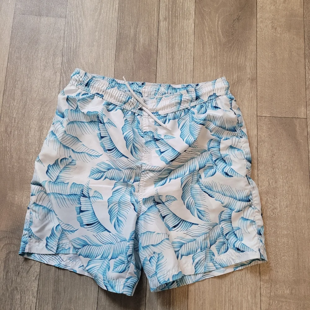 Janie & Jack boys Leaf Pattern Swim Trunks Size 16.  Blue And White